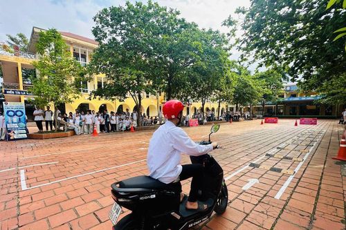 Thái Nguyên hướng dẫn lái xe an toàn cho hơn 2.000 học sinh