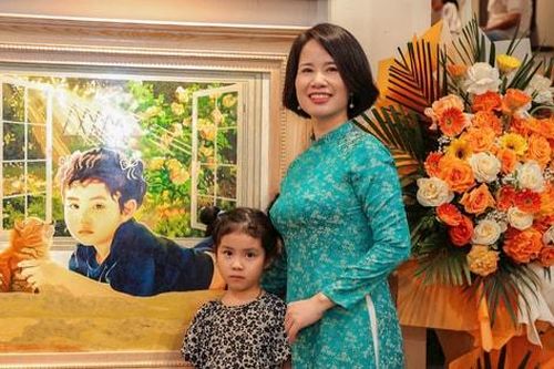 'Hành trình sống và yêu' – lan tỏa tình yêu quê hương qua hội họa