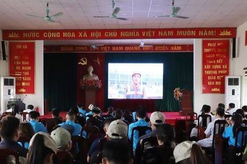 Xã Thượng Phúc: Quan tâm chăm lo, bảo vệ quyền lợi chính đáng của người lao động