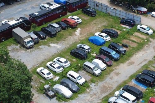 Hà Nội: Đất dự án Trung tâm thương mại Đền Lừ 'đắp chiếu' 17 năm, bị biến thành bãi xe khổng lồ