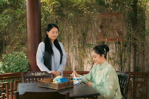 Dương Cẩm Lynh: 'Sau scandal, tôi không còn là lựa chọn ưu tiên của đoàn phim'