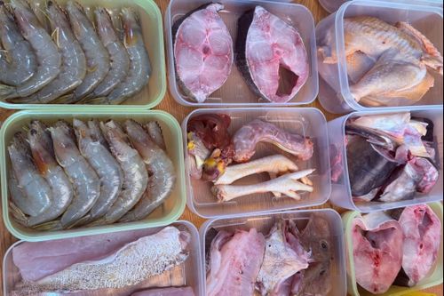 Vợ chồng TP.HCM đi chợ 2 triệu/lần, cấp đông ăn cả tuần
