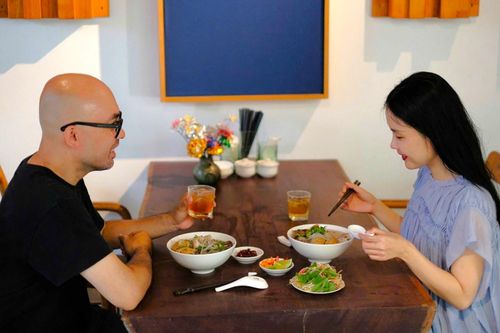 Quán bún bò 115.000 đồng/tô của cựu NCS Harvard ở TP.HCM đóng cửa
