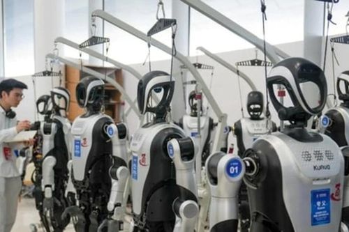 8 năm trong gara giúp anh em Trung Quốc thành tỷ phú