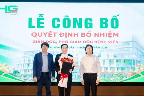 Bổ nhiệm GS.TS BSCKII Phạm Văn Lình làm Giám đốc Bệnh viện Vạn Phúc