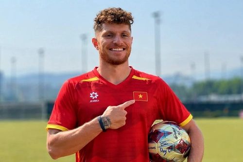 Tiền đạo Brazil báo tin vui tới HLV Kim Sang-sik