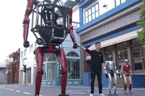 Robot biến hình như phim viễn tưởng của Trung Quốc gây sốt mạng xã hội