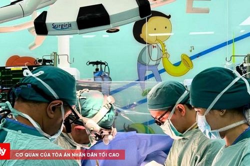 4 bệnh nhi bị dị tật tim hiếm gặp