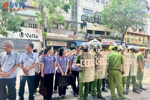 VKSND Khu vực 1 TP Hồ Chí Minh kiểm sát việc cưỡng chế giao tài sản