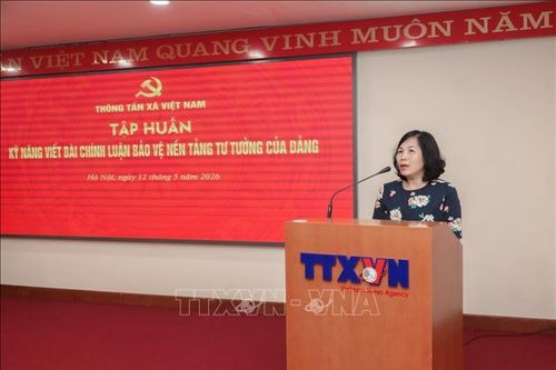Nâng cao năng lực viết bài chính luận cho cán bộ, phóng viên TTXVN