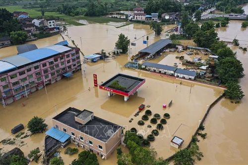 Trung Quốc phát nhiều cảnh báo thời tiết cực đoan