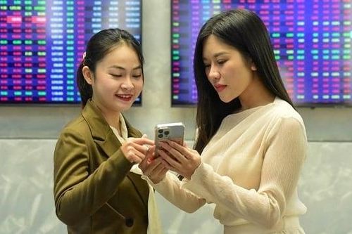 UBCK yêu cầu công ty chứng khoán kiểm soát môi giới khuyến nghị trên mạng xã hội