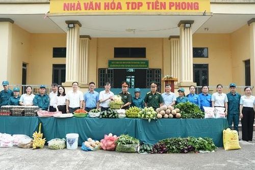 Phường Tiền Phong tiếp sức thao trường, hỗ trợ hậu cần cho dân quân huấn luyện