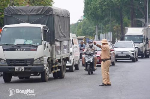 Triển khai các phương án bảo đảm an toàn giao thông phục vụ Lễ công bố thành lập thành phố Đồng Nai