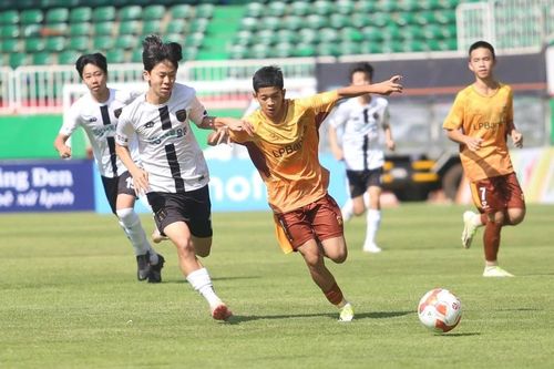 U14 LPBank Hoàng Anh Gia Lai giữ lại 1 điểm trước U14 Eum Seong