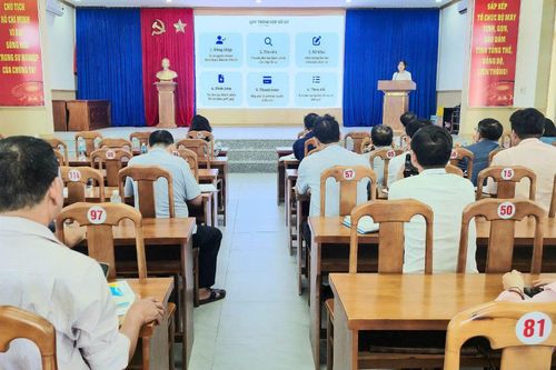 Phường Bắc Cam Ranh tập huấn về an toàn trong chuyển đổi số tại cộng đồng