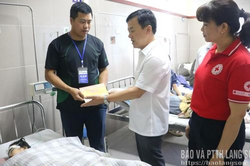 Kỳ diệu cứu bé gái khỏi khe sâu