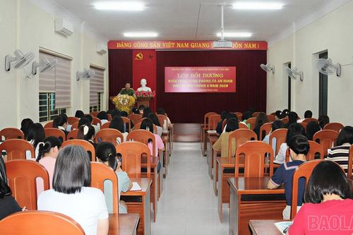 Khai mạc lớp bồi dưỡng kiến thức quốc phòng và an ninh đối tượng 4, năm 2026