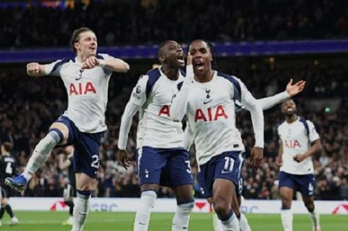 Tottenham hòa Leeds 1-1: Roberto De Zerbi và bài toán trụ hạng đầy kịch tính