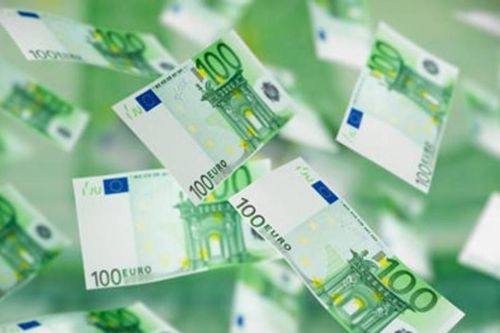 Tỷ giá Euro ngày 12/5: Ngân hàng điều chỉnh trái chiều, giá bán thấp nhất 31.682 VND