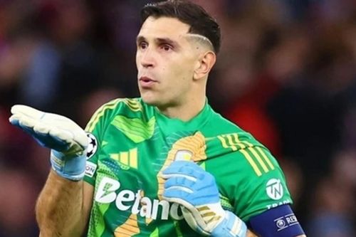 Liverpool nhắm Emiliano Martinez thay Alisson, MU lên kế hoạch chiêu mộ 5 tân binh