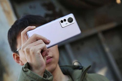 Xiaomi bất ngờ phát hành bản cập nhật HyperOS cho loạt smartphone đã hết vòng đời