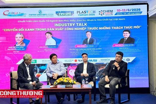 Chuyển đổi xanh trong sản xuất công nghiệp trước những thách thức mới