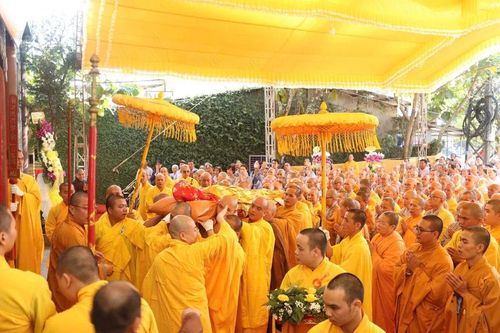 Đà Nẵng: Lễ nhập kim quan Hòa thượng Thích Phước Minh tại chùa Long Hoa
