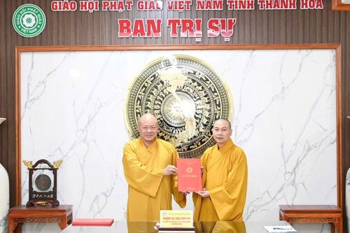 Thanh Hóa: Ban Trị sự GHPGVN tỉnh trao quyết định thành lập và con dấu đến 7 Ban Quản trị tự viện