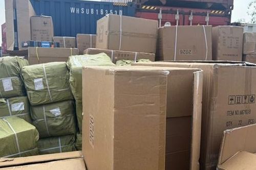 Phát hiện gần 20.000 sản phẩm hàng vi phạm sở hữu trí tuệ và mỹ phẩm hết hạn sử dụng