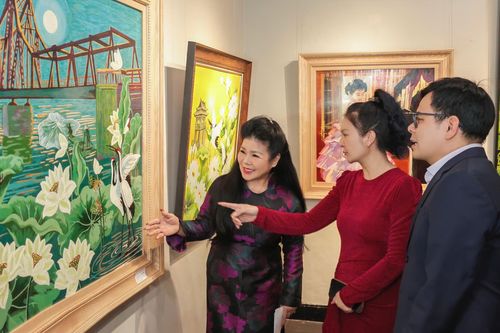 Hành trình sống và yêu - Dấu ấn của họa sĩ Thúy Hường