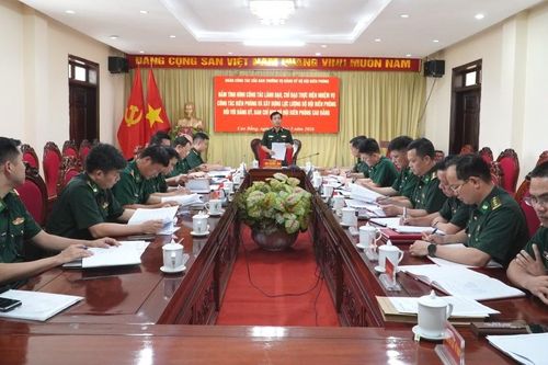 Đoàn công tác Ban Thường vụ Đảng ủy Bộ đội Biên phòng kiểm tra, nắm tình hình tại Cao Bằng