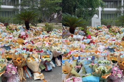 Dân mạng xúc động khi biết ý nghĩa biển hoa dưới tượng đài ở ĐH Bách khoa Hà Nội