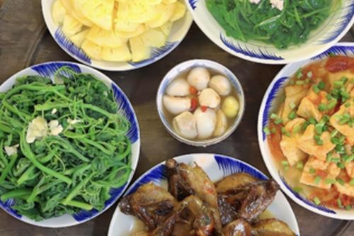 10 mâm cơm gia đình thanh mát, dễ làm cho mùa hè thảnh thơi