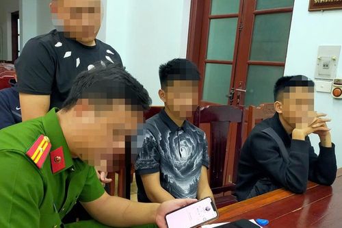 Nhóm thanh thiếu niên mang hung khí, quay clip 'sống ảo' thách thức pháp luật