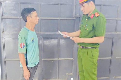 Trộm xe máy ngay trước cổng trụ sở công an