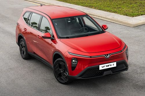 Xe xăng bị ôtô điện áp đảo trong danh sách xe bán chạy tại Việt Nam