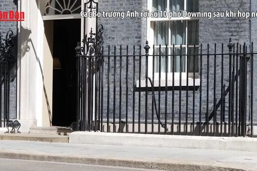 [Video] Thủ tướng Anh Keir Starmer bác bỏ khả năng từ chức