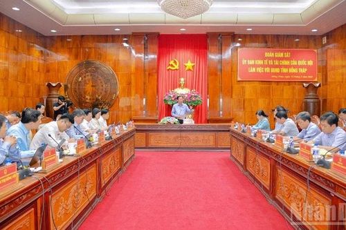 Đoàn giám sát của Quốc hội làm việc với tỉnh Đồng Tháp về thực hiện mục tiêu phấn đấu tăng trưởng 'hai con số'