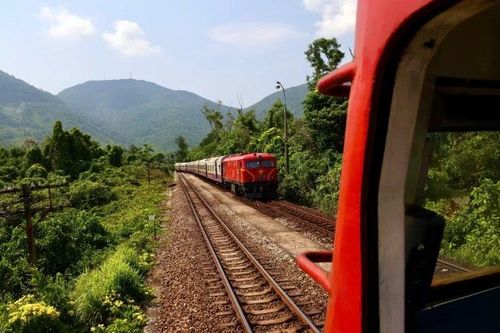 Bản sắc riêng của chuyến tàu 'Kết nối di sản miền trung'