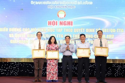 Biểu dương các mô hình học tập tiêu biểu, lan tỏa phong trào học tập suốt đời