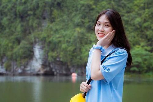 Cô 'Sinh viên 5 tốt' và hành trình bứt phá trong cuộc đua 'hồ sơ trải nghiệm'