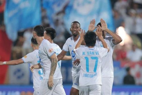 Siêu máy tính Chat GPT dự đoán trận Thép Xanh Nam Định - Selangor FC lúc 17h30 hôm nay