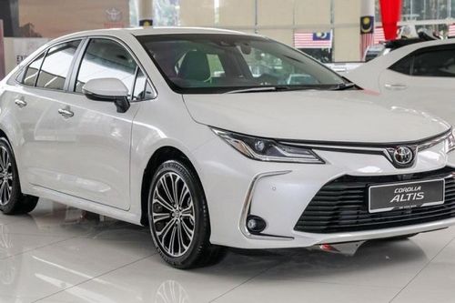 Top 10 xe ô tô bán chậm nhất tháng 4/2026: Toyota Corolla Altis bất ngờ đội sổ