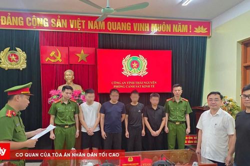 Khởi tố 4 tài xế taxi dùng thiết bị phá sóng chiếm đoạt tiền của hãng xe