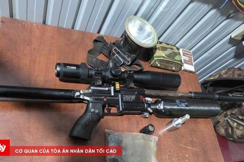 Bắt quả tang đối tượng mang súng khi đang say xỉn
