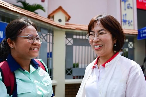 Đề thi môn Tiếng Anh lớp 10 TPHCM thay đổi mạnh, sẽ không còn dễ 'ăn' điểm cao