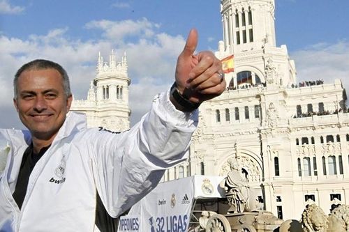 Mourinho đạt thỏa thuận dẫn dắt Real Madrid, 8 sao 'bật bãi'