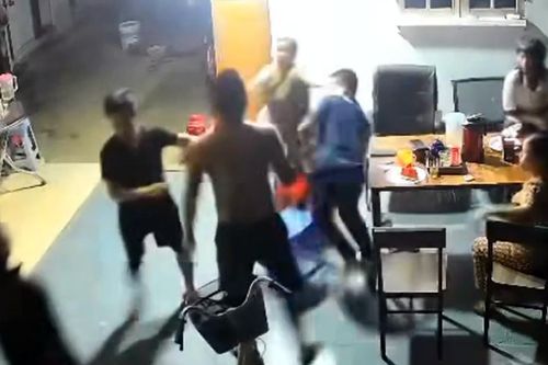 Công an xác minh vụ nhóm người xông vào nhà đánh 2 người nhập viện