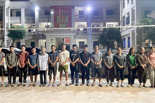 Triệt phá tụ điểm xóc đĩa trong rừng Nghệ An